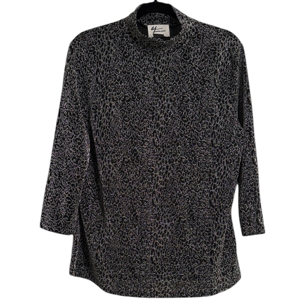 ☀️ Andrea Jovine Glittery Grey and Black Leopard Print Mock Neck 3/4 Sleeve Top